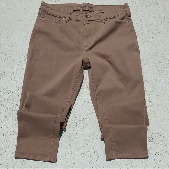 Woman Lands End Mid-Rise Slim Straight Leg Colored Denim Jeans in French Walnut - Picture 9 of 14